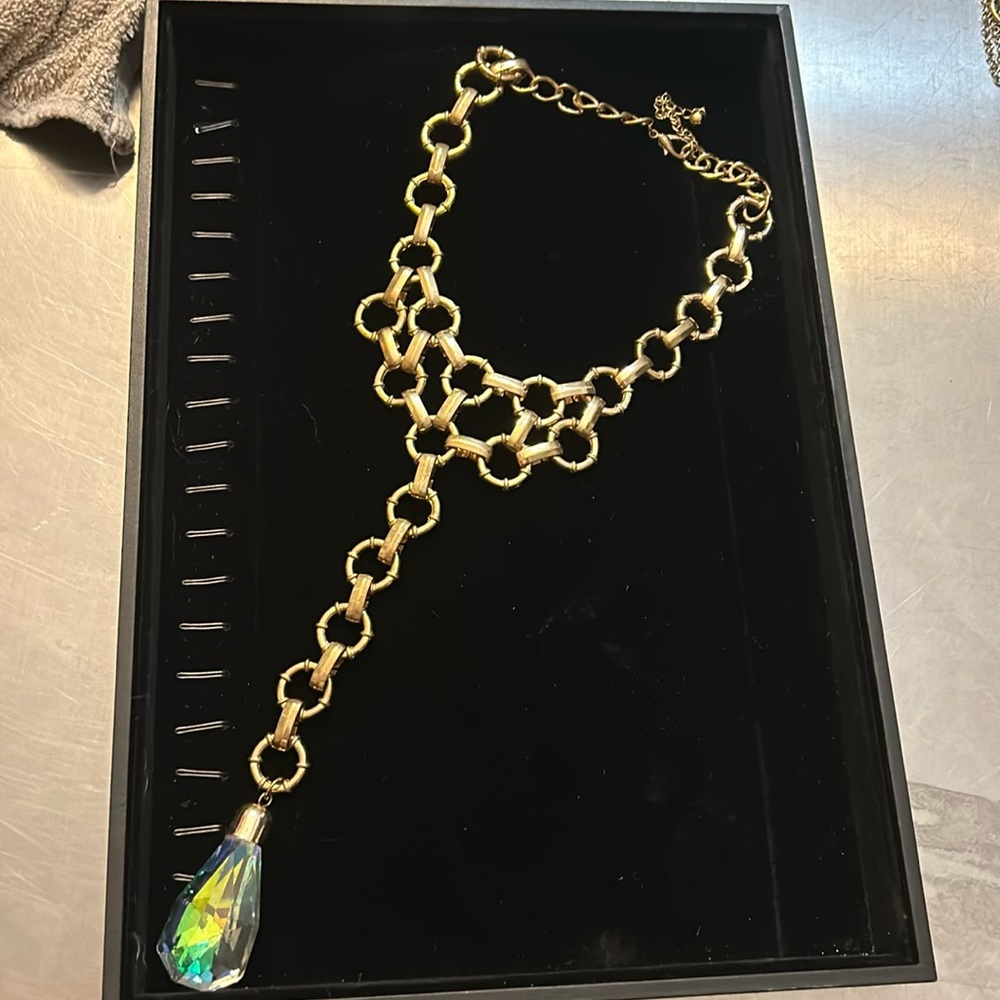 Necklace gold tone with clear stone